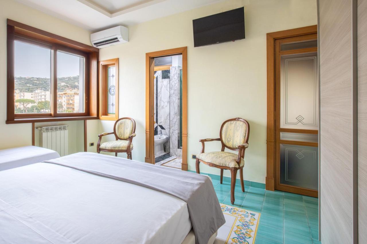 Sorrentovibes - Family Home With Terrace & Amazing View In Sorrento Center Εξωτερικό φωτογραφία